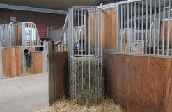 Grote Slowfeeder Hooiruif Ulina Met Eetluik